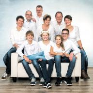 Familienshooting Günzburg – Mehrgenerationenfoto mit Großeltern