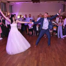 Hochzeitsfotografie Günzburg – Brautpaar beim Hochzeitstanz